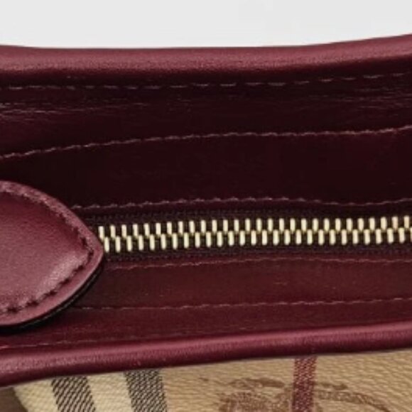 BURBERRY Classic Haymarket Check Brooklyn Hobo Shoulder Bag - Picture 6 of 7